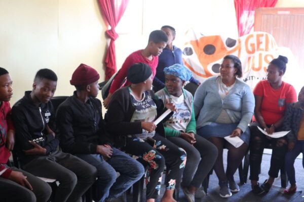 Conversation between local government and Wallacedene residents